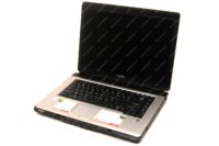 Ноутбук Б/У 15.4" Toshiba L300: Core 2Duo T5550 2*1,83ГГц/2Гб/160Гб/Intel GMA /Акб 0 мин/WIN7